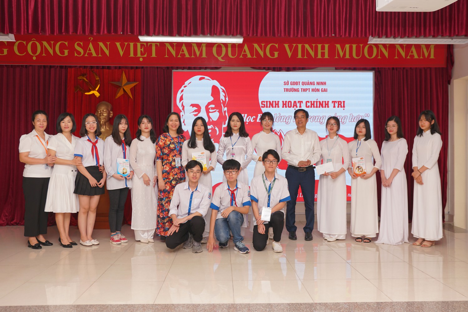 Hội thi "Học Bác lòng ta trong sáng hơn” kỉ niệm 130 năm ngày sinh của Bác